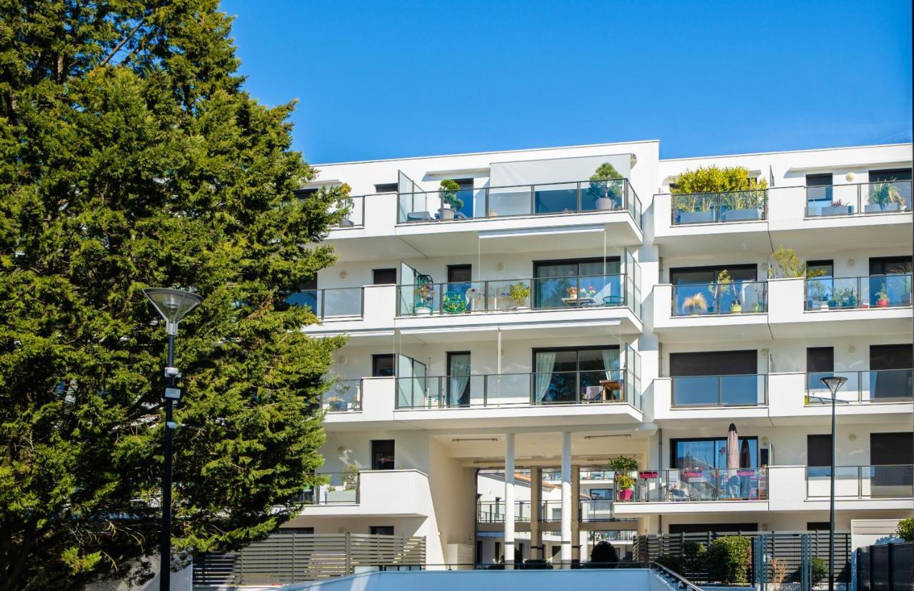 Apartment La Pepite - Appt En Hypercentre Au Calme, Terrasse Et Garage - Res Meyer Royan