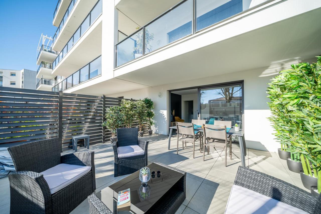 Apartment La Pepite - Appt En Hypercentre Au Calme, Terrasse Et Garage - Res Meyer Royan